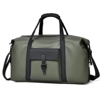 sac de voyage avec rangement vert sur fond blanc